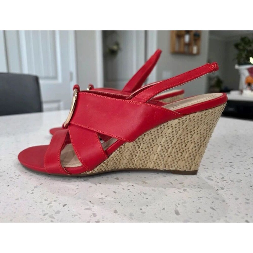 MPO Platform Sandals | Size 8.5 US | Flawless Platform Wedge